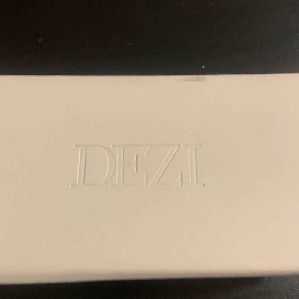 Brand New DEZI Sunglasses